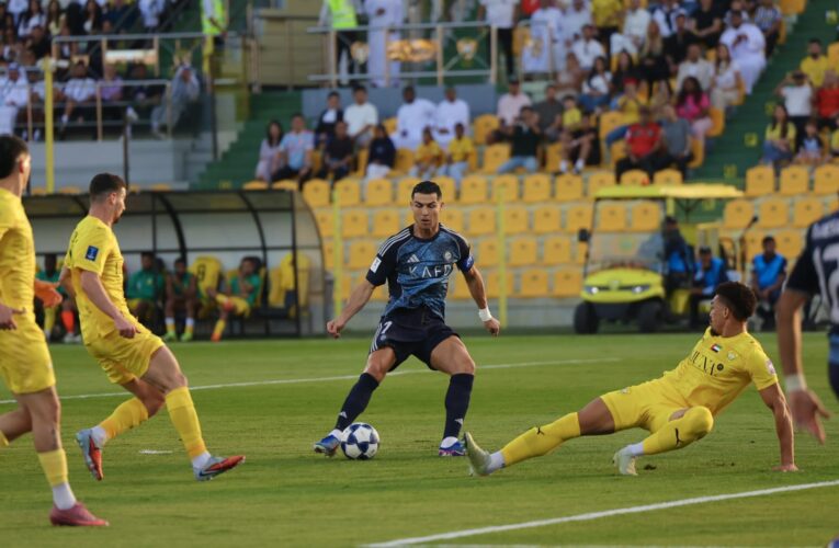 تصرف “غير متوقع” من رونالدو لحظة ترديد جماهير الوصل اسم ميسي