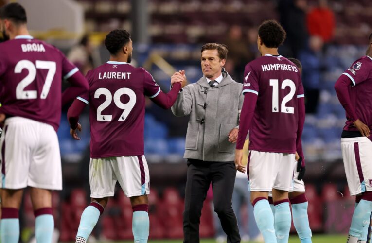 بيرنلي ثاني الهابطين من البريميرليغ إلى دوري الدرجة الأولى