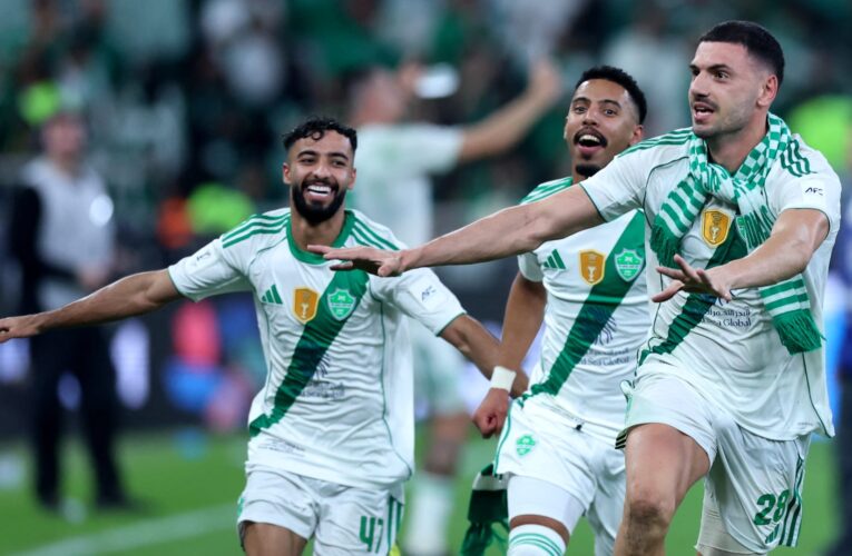 السعودية.. ماذا قال مدير مكتب محمد بن سلمان بعد فوز الأهلي باللقب الآسيوي؟