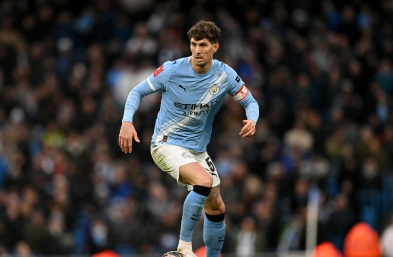 جون ستونز ثاني الراحلين عن مانشستر سيتي في الصيف.. إليك أبرز ما حققه