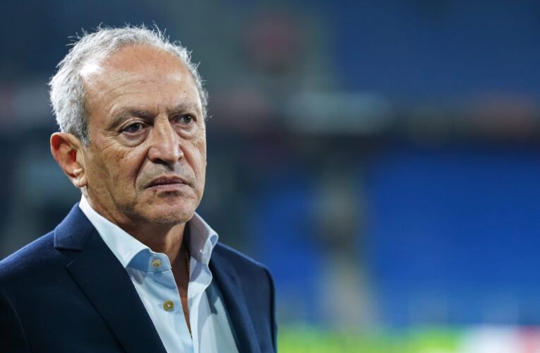 الملياردير المصري ناصف ساويرس.. كيف ساهم بقيادة أستون فيلا من الهبوط إلى أول نهائي أوروبي منذ عقود؟