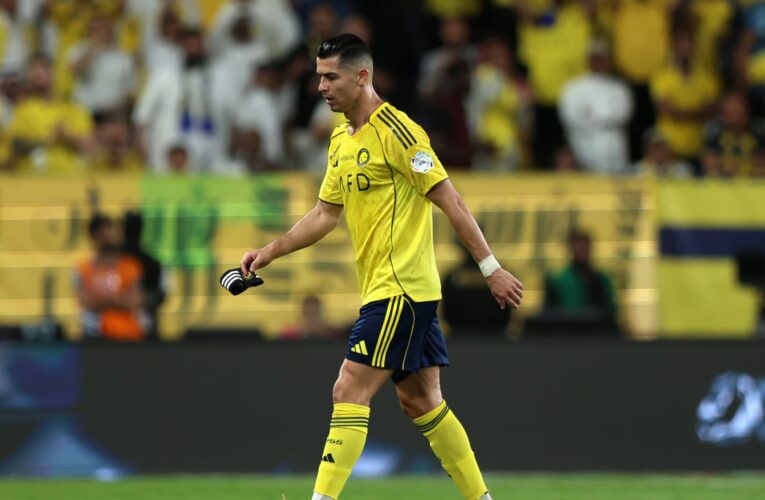 تداول لقطات لرد فعل رونالدو بعد إهدار الفوز أمام الهلال