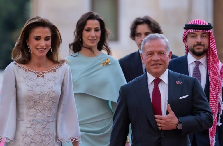 الملكة رانيا تشارك صورًا من الاحتفال بعيد استقلال الأردن الـ80