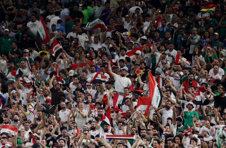 قميص أيقوني وهدف تاريخي.. إليك أبرز 4 ذكريات لمنتخب العراق في كأس العالم