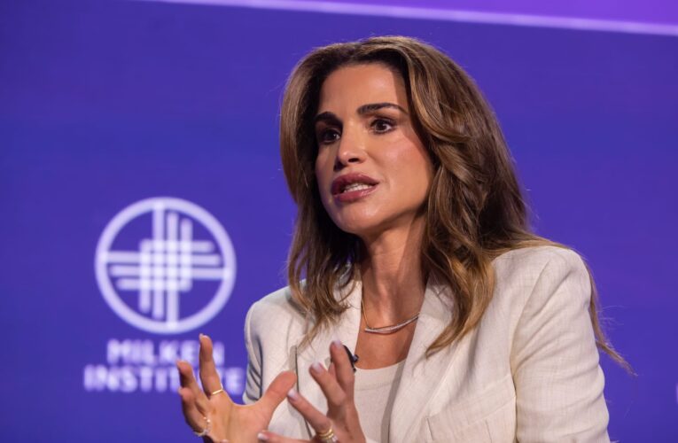 رسالة من الملكة رانيا إلى لاعبي الأردن بعد نهاية مشوارهم في المونديال