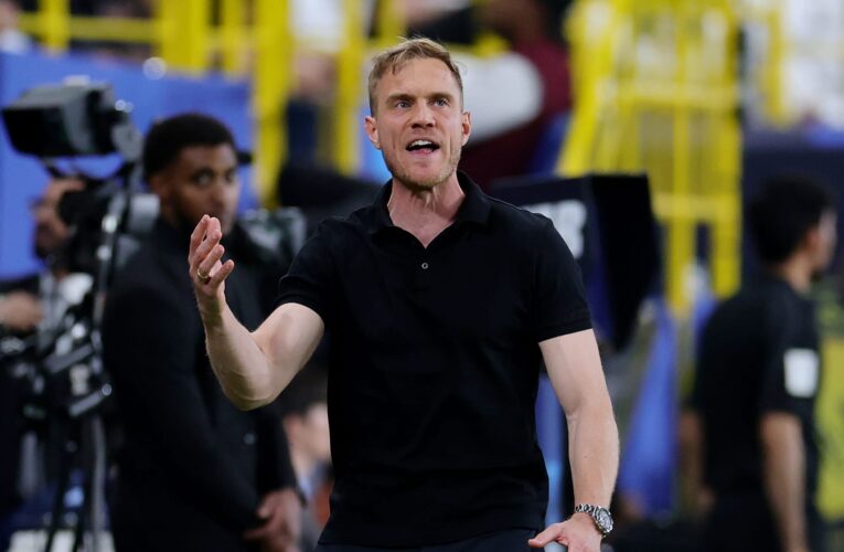 هذا ما نعلمه عن مدرب اتحاد جدة السعودي الجديد