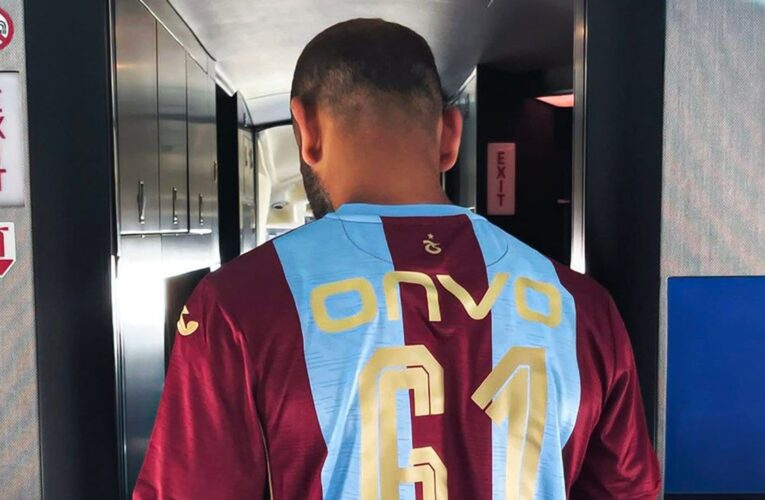 ما السر وراء ارتداء محمد صلاح القميص رقم “61” مع طرابزون سبور؟