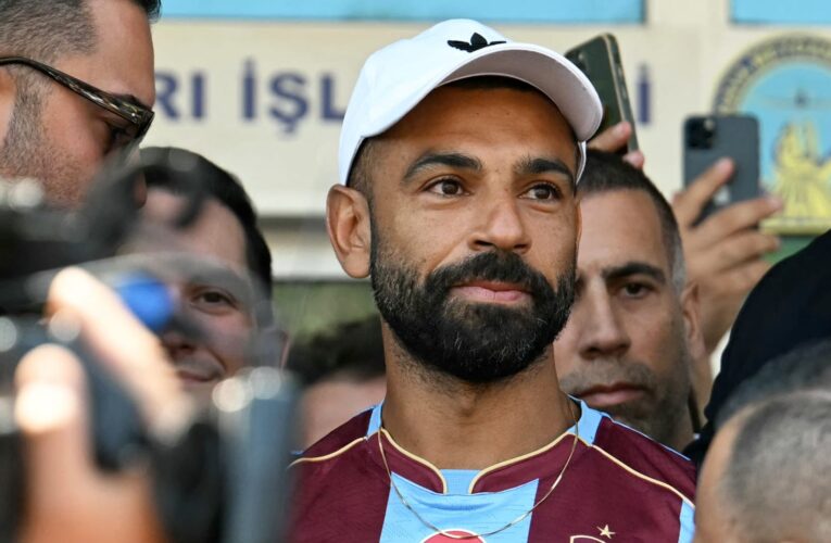 حساب مسلسل “هذا البحر يفيض” على منصة “إكس” يرحب بمحمد صلاح