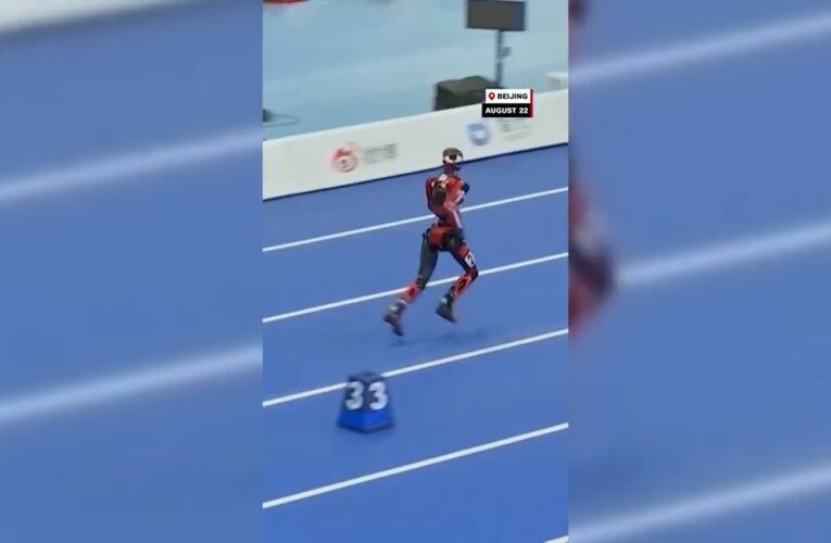 روبوتات تتسابق وتقاتل وتلعب كرة القدم في أكبر منافسة عالمية من نوعها