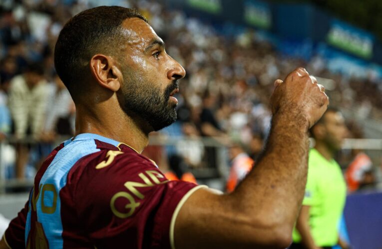 مغنية تركية تهدي أغنية لمحمد صلاح بعد تألقه مع ناديه.. وهذه كلماتها