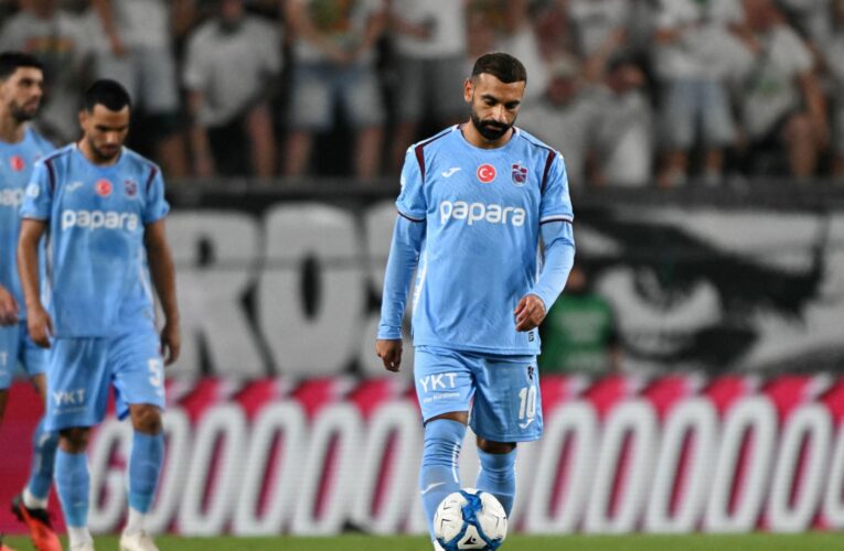 محمد صلاح يؤكد تمسكه بمشروع طرابزون سبور: هذا ناديي والهزيمة لن تغير شيئاً