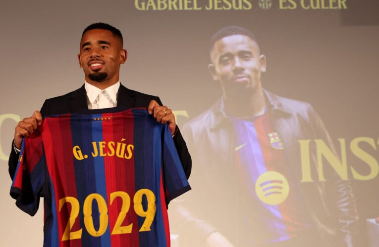 غابرييل جيسوس ينضم لبرشلونة.. إليك ما تحتاج معرفته عن اللاعب