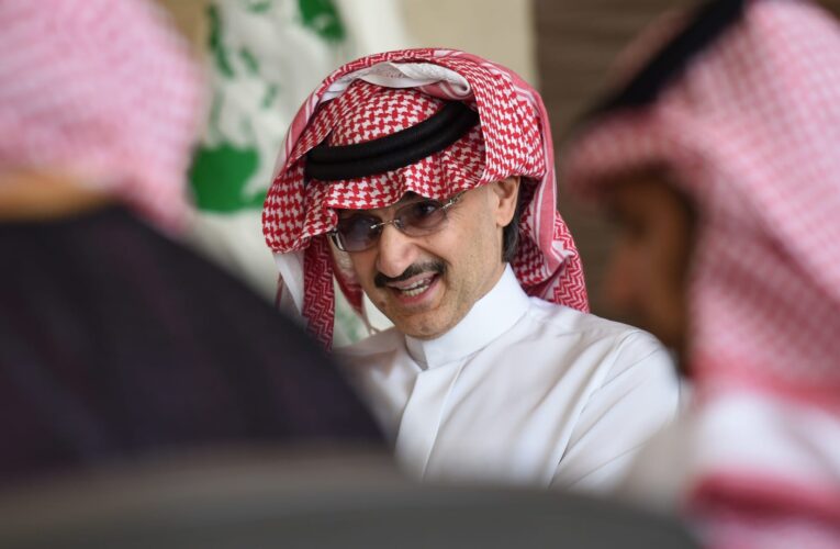 أمير سعودي يعلق على فيديو للأمير الوليد بن طلال “مالك الهلال”