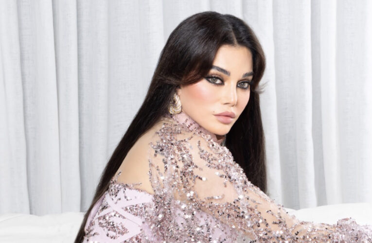 “أحلى لحظة بحياتي”.. هيفاء وهبي تشعل أجواء مسرح قرطاج وتصر على صورة مع طفل تونسي