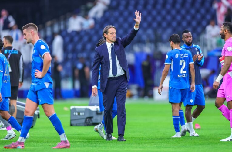 الدوري السعودي.. أول تصرف من لاعبي الهلال بعد الخسارة أمام نيوم