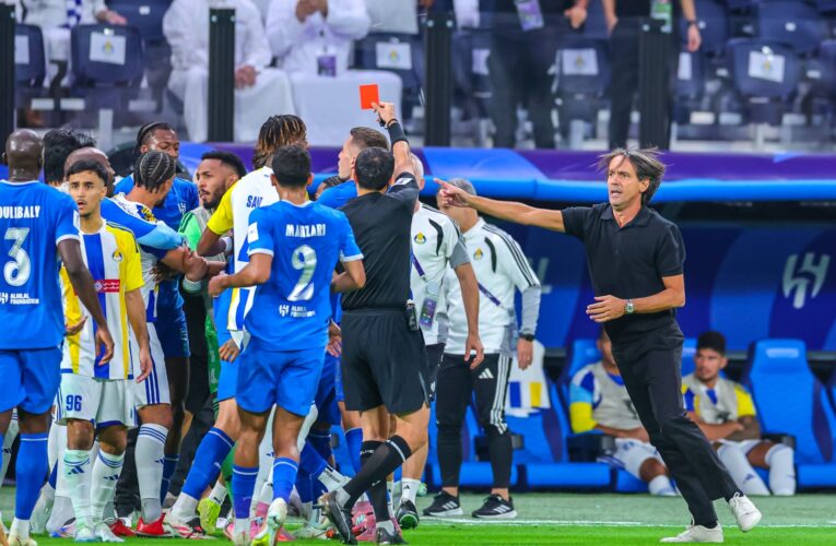 مشاجرة “عنيفة” بين لاعبي الهلال والغرافة في دوري أبطال آسيا للنخبة