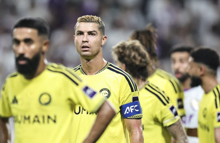 ماذا فعل رونالدو بعد تعرض النصر لخسارة “ثقيلة” أمام العين؟