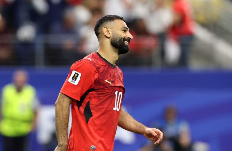 محمد صلاح يغيب عن مباراة مصر وجنوب السودان لسبب “غريب”