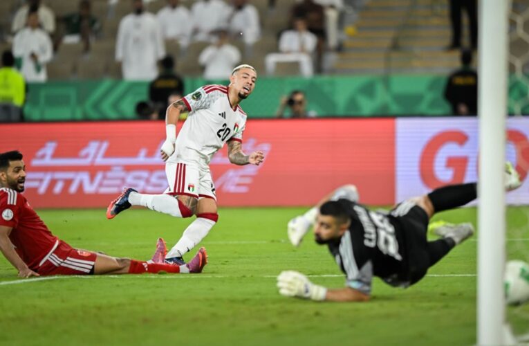 “السلاح الفتاك” لمنتخب الإمارات.. من هو جيلهيرمي بالا الذي خطف الأضواء في مواجهة البحرين؟