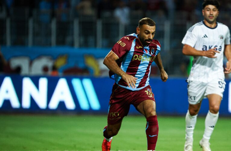 منها تحية متبادلة.. أبرز 3 لقطات لمحمد صلاح من مباراة طرابزون وسامسون